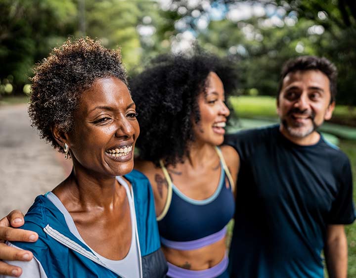 men and women active lifestyle for glucose monitoring